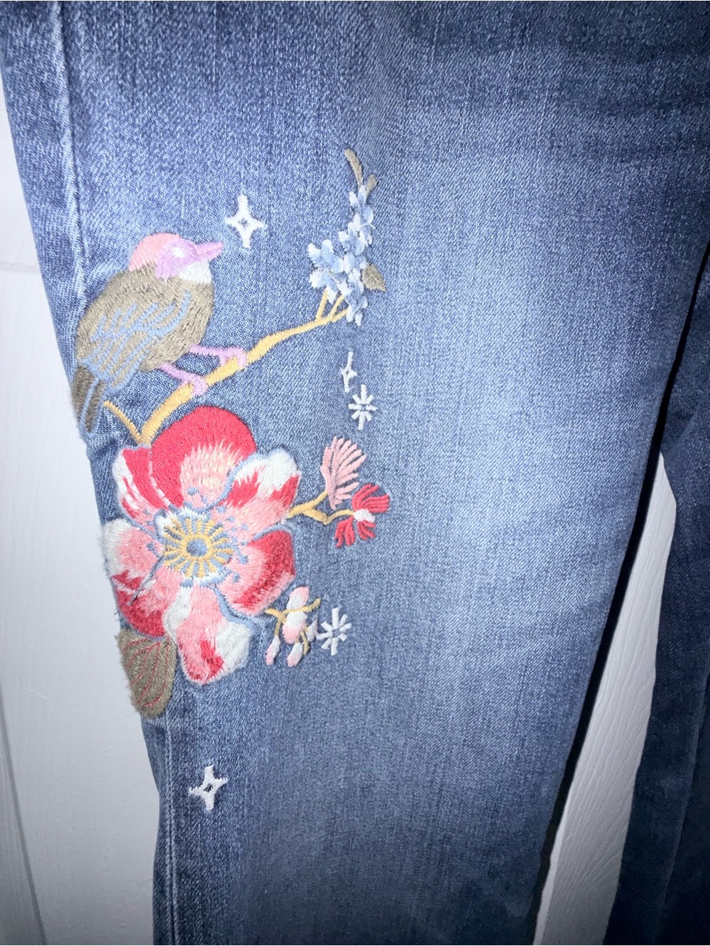 Johnny Was Riaya Blue Floral Embroidered Flare Jeans - Picture 3 of 10